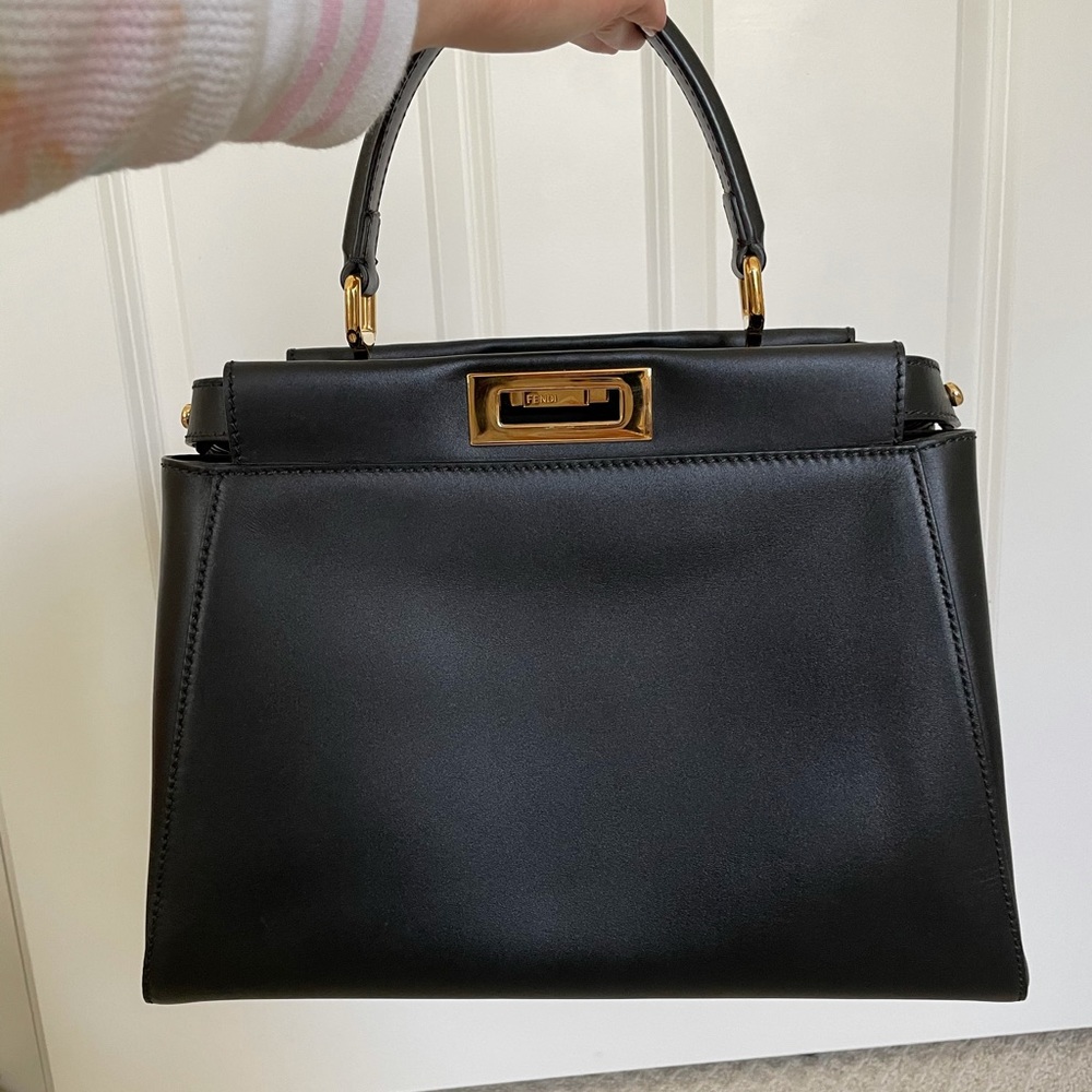 Fendi Vitello Morgan Shiny Nappa Medium Peekaboo in black with gold HW